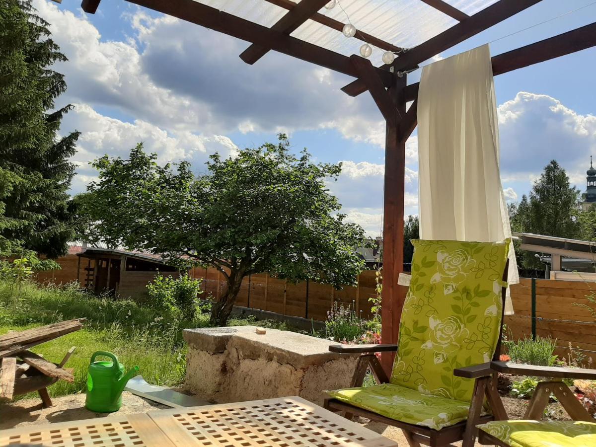 Hotel Dum U Sipku Krásná Lípa Esterno foto