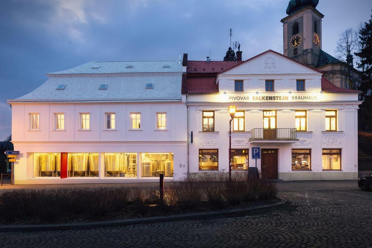 Hotel Dum U Sipku Krásná Lípa Esterno foto